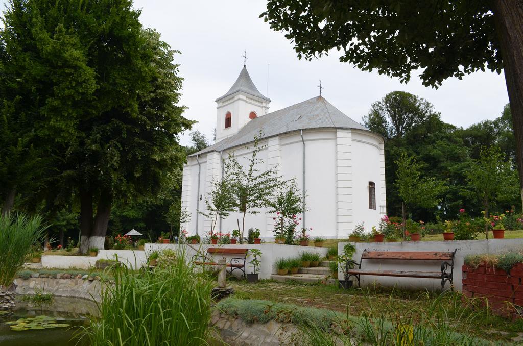 Casa Macrina Hotell Miclauseni Eksteriør bilde